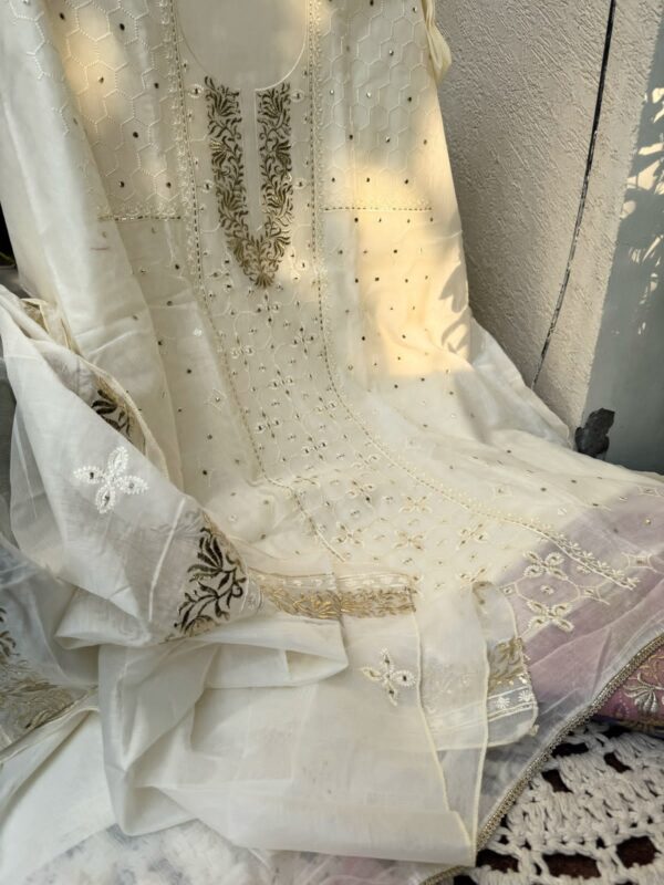 Mulmul Kurta Set with Zari Pitta Work – Off White
